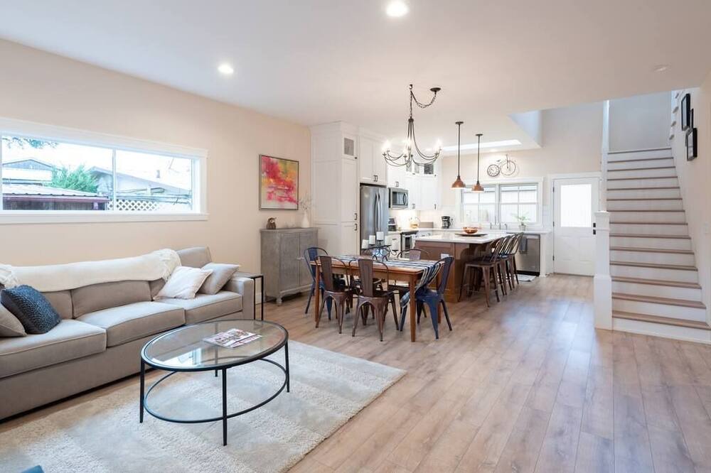 Photo of Livingroom in Carlton