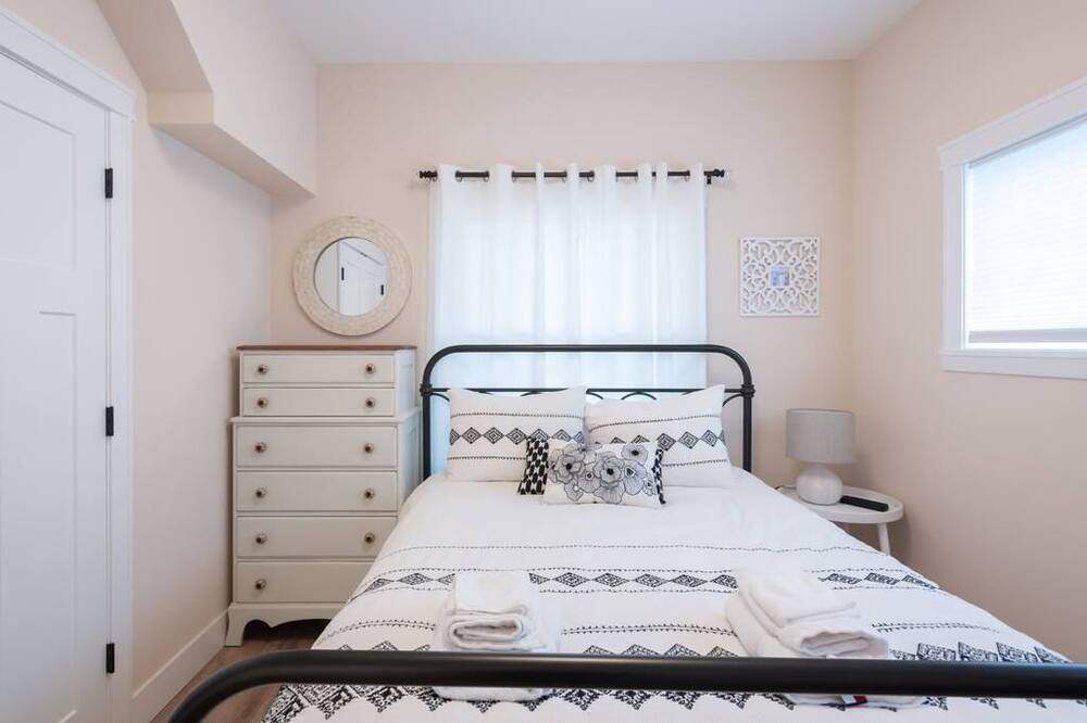 Photo of Bedroom in Carlton