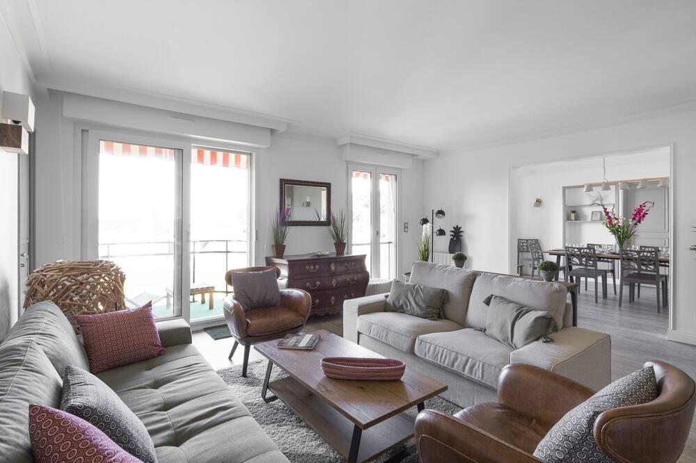 Photo of Livingroom in Le Rosais-La Flourie