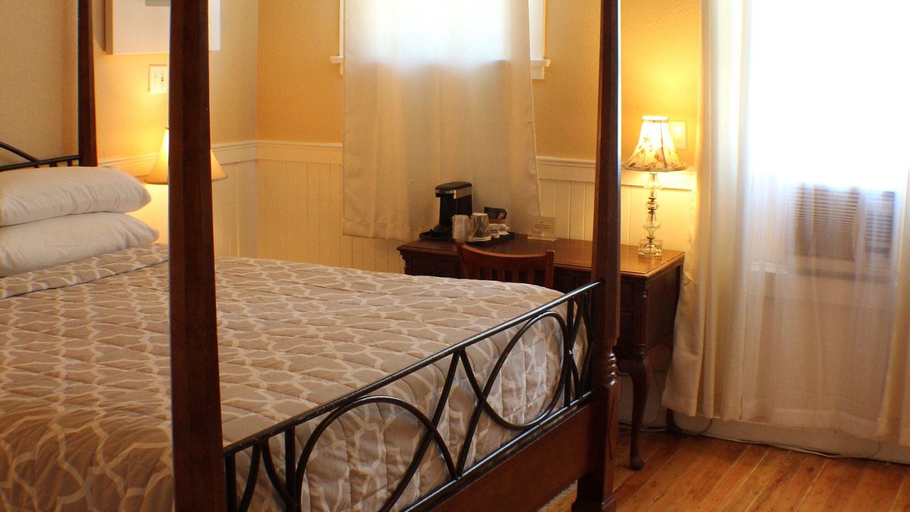 Photo of Bedroom in San Anselmo