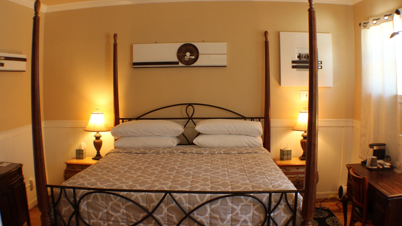 Photo of Bedroom in San Anselmo