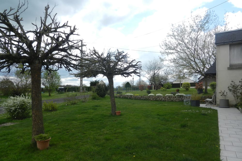 Photo of Outdoor in Chahaignes