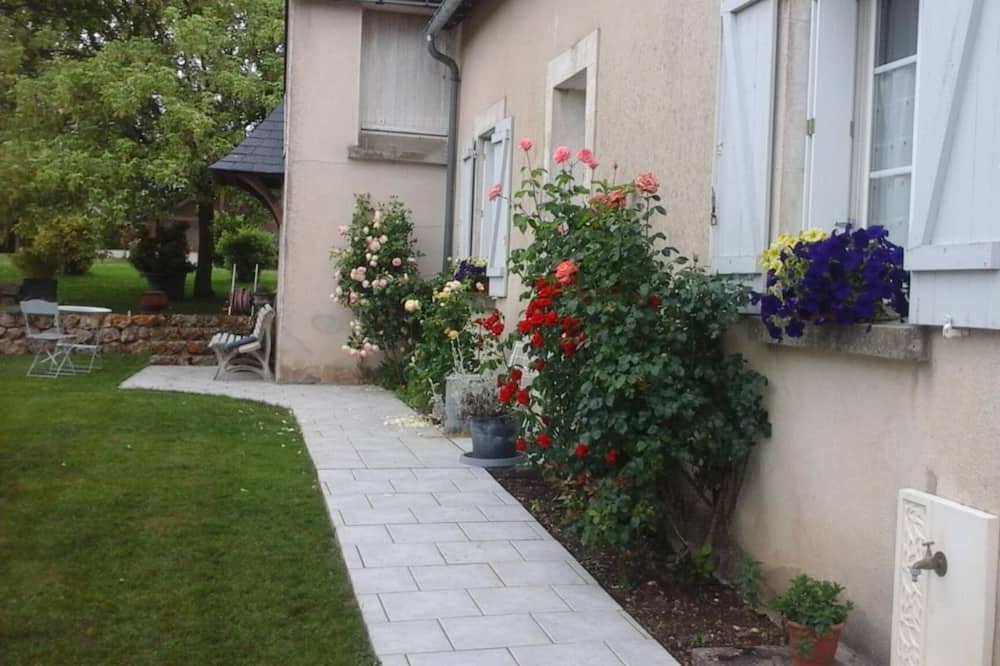 Photo of Outdoor in Chahaignes