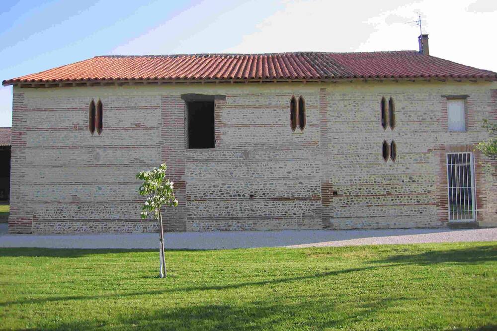 Photo of Outdoor in Lagardelle-sur-Leze