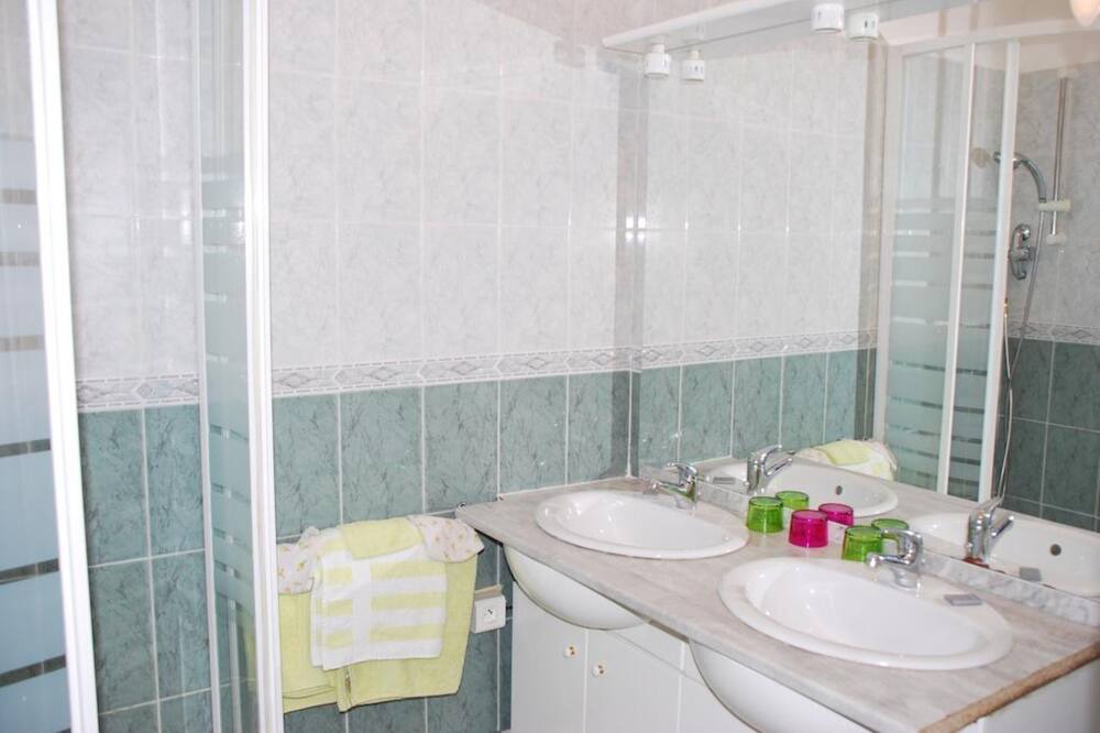 Photo of Bathroom in Ambialet