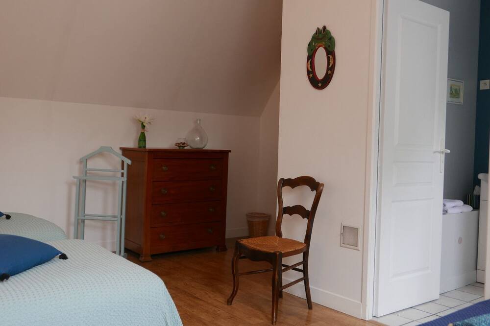 Photo of Bedroom in Susmiou