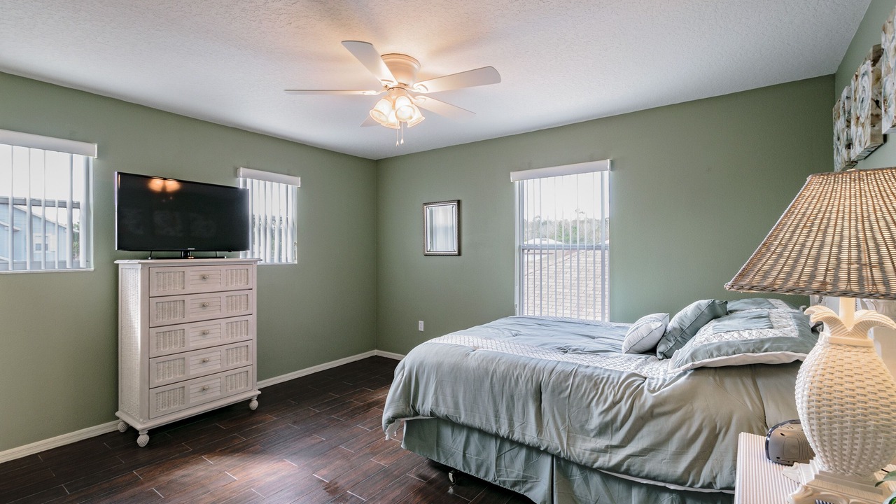 Photo of Bedroom in Windwood Bay