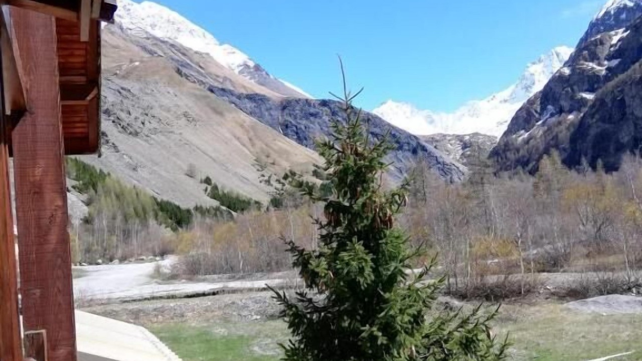 Photo of Patio Balcony in Le Pied du Col
