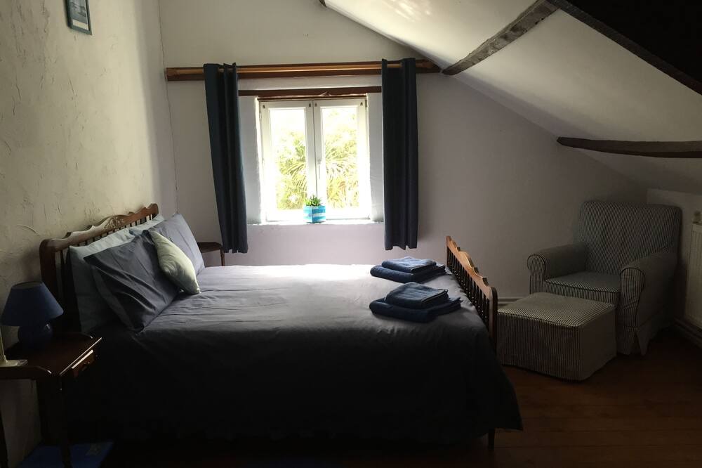 Photo of Bedroom in Langourla