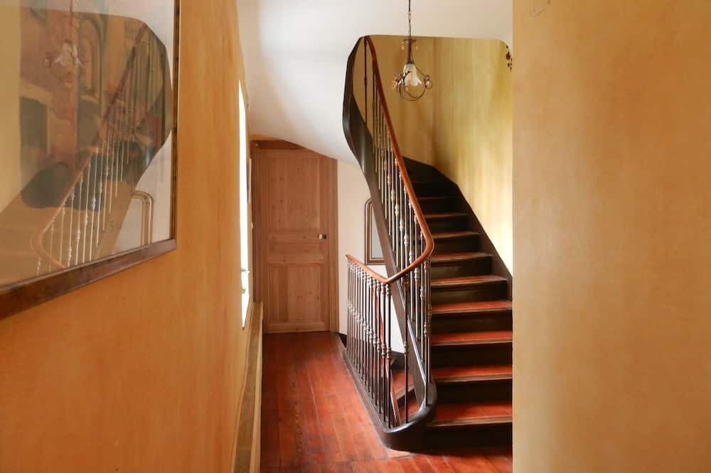 Photo of Others in Verzeille