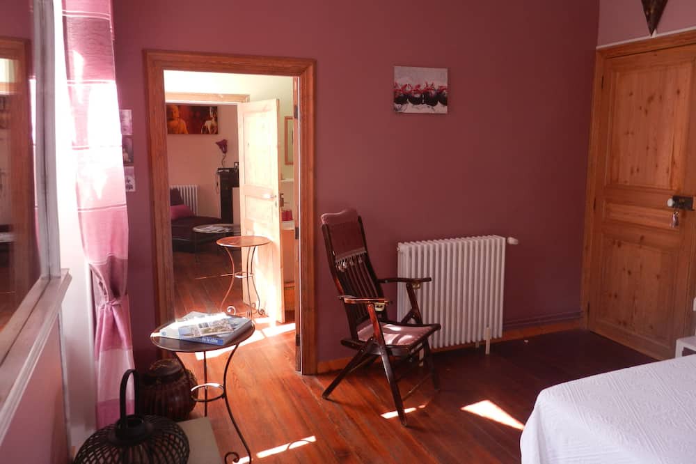 Photo of Others in Verzeille