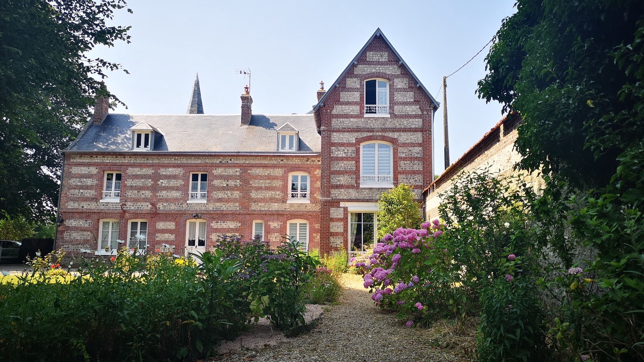 Photo of Buildings in Criquebeuf-en-Caux