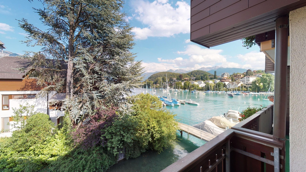 Photo of Bedroom in Spiez