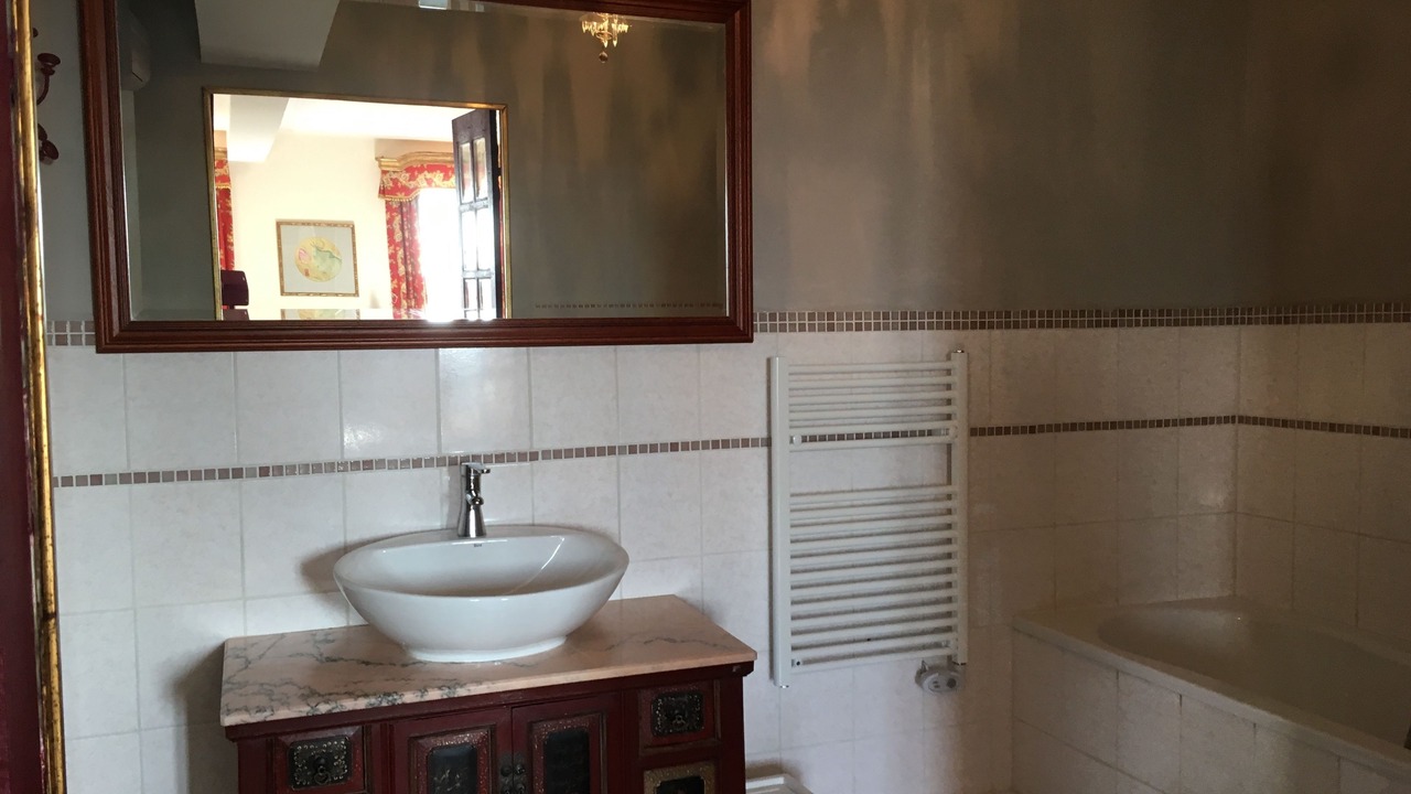 Photo of Bathroom in Castillonnes