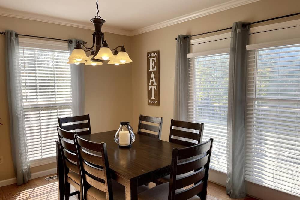 Photo of Kitchen in Saginaw