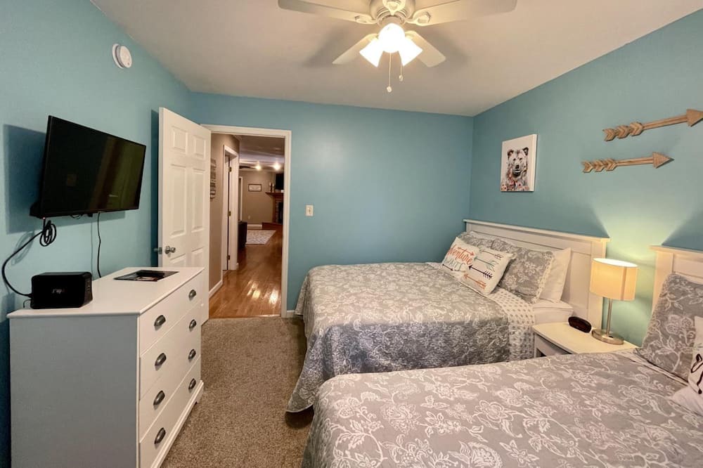 Photo of Bedroom in Saginaw