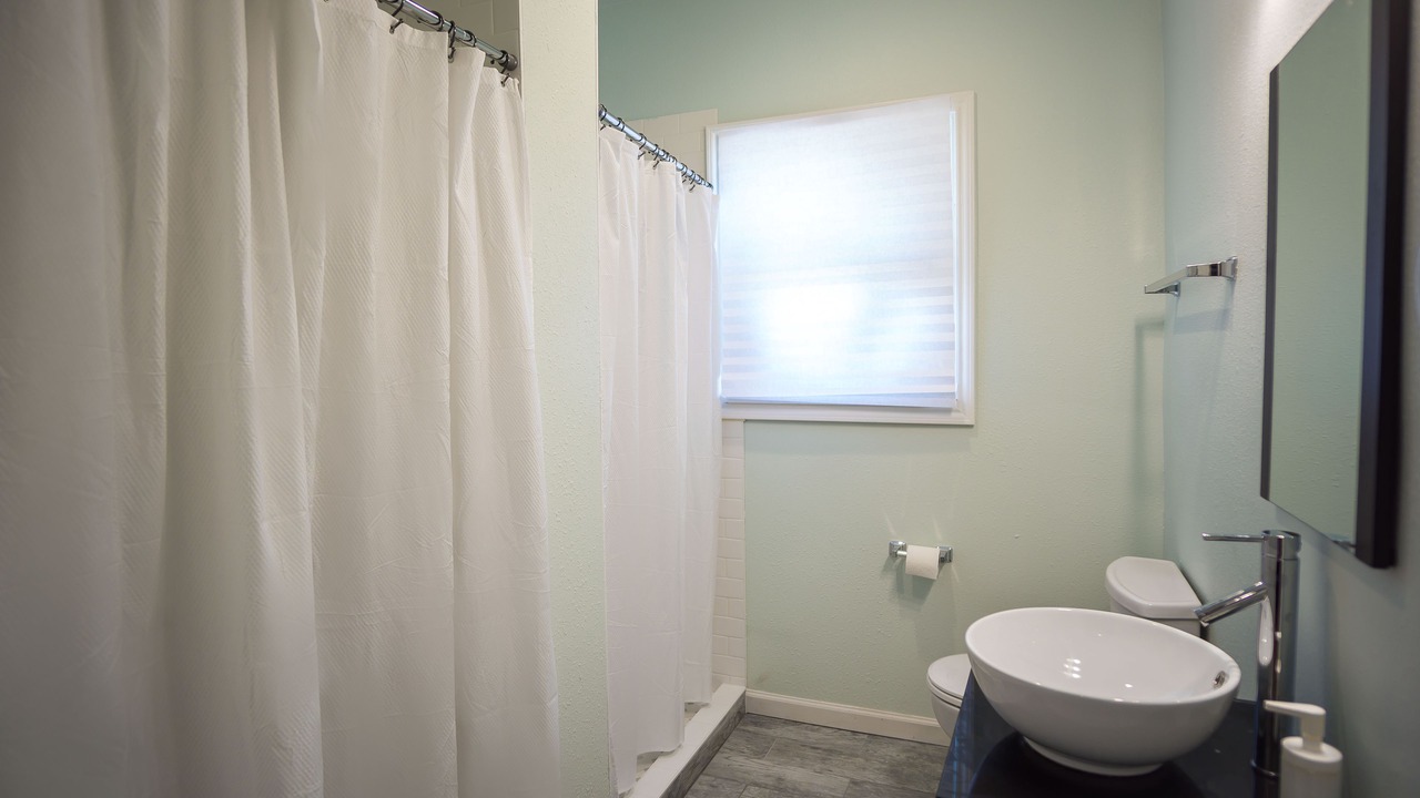 Photo of Bathroom in South Central Houston