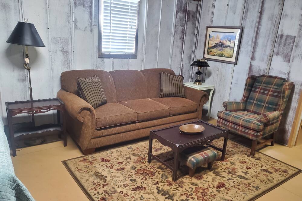Photo of Livingroom in Mason