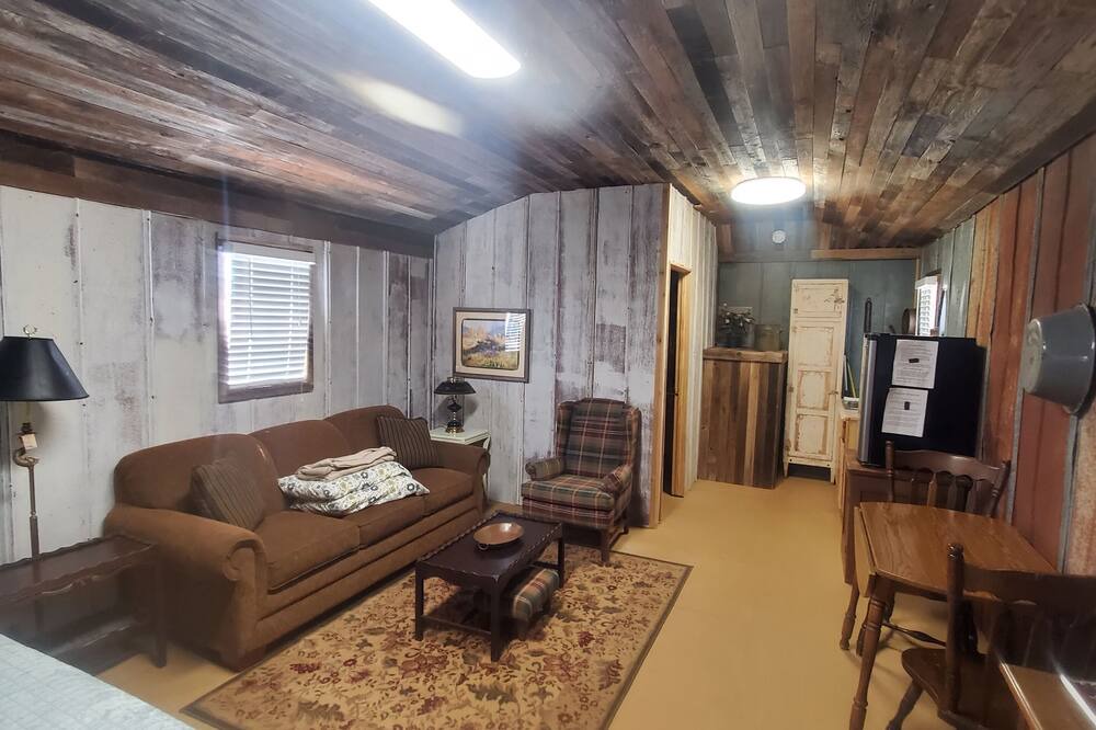 Photo of Livingroom in Mason