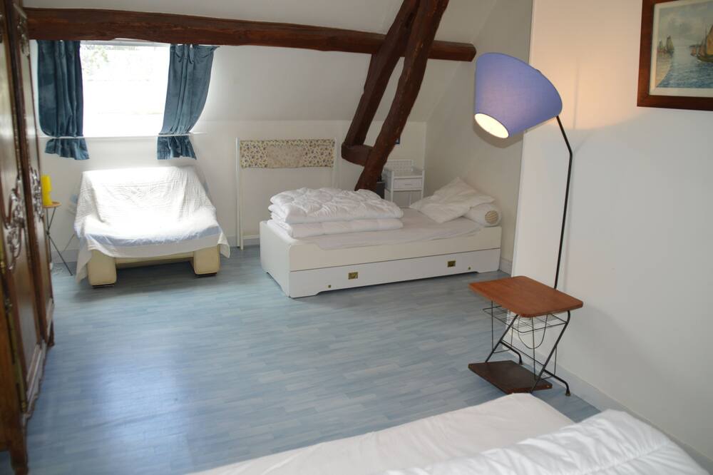 Photo of Bedroom in Saint-Riquier-es-Plains