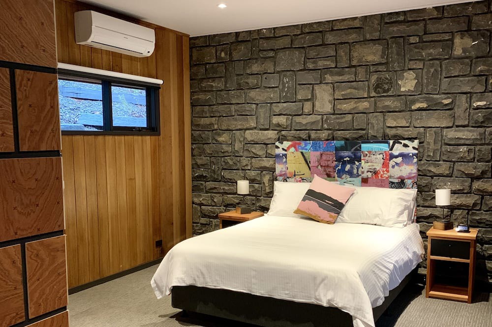 Photo of Bedroom in Emerald