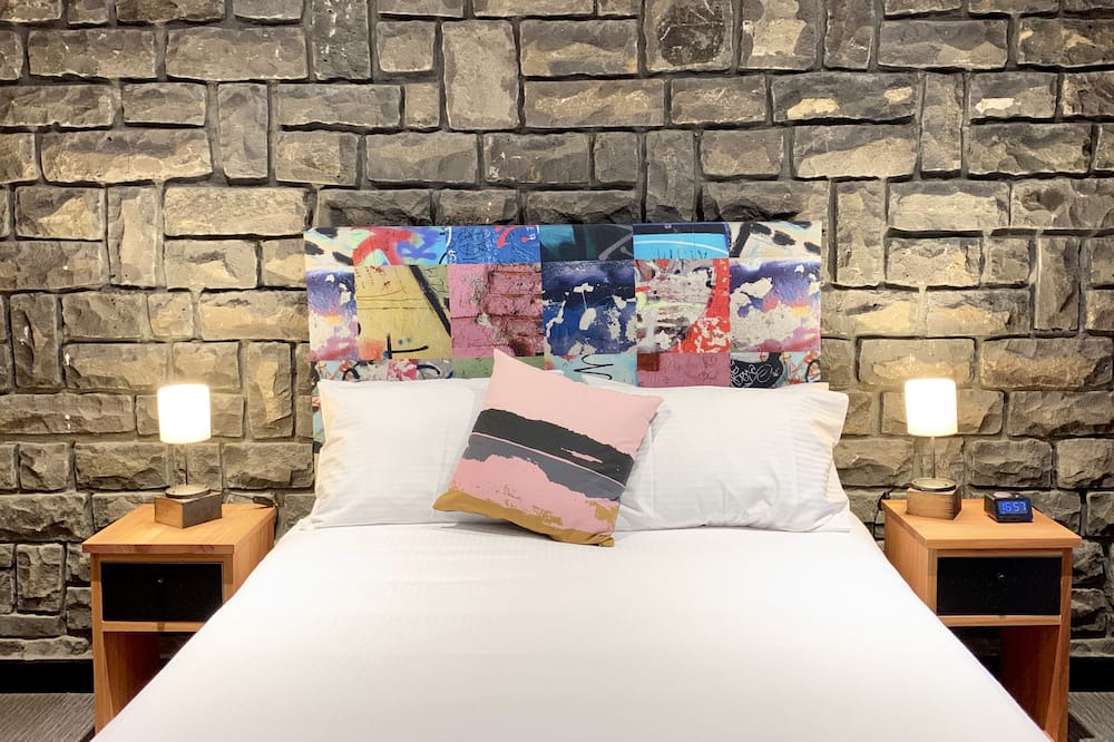 Photo of Bedroom in Emerald