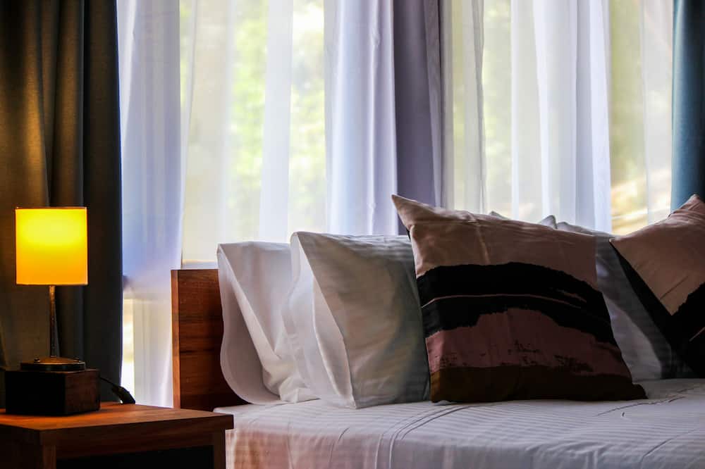 Photo of Bedroom in Emerald