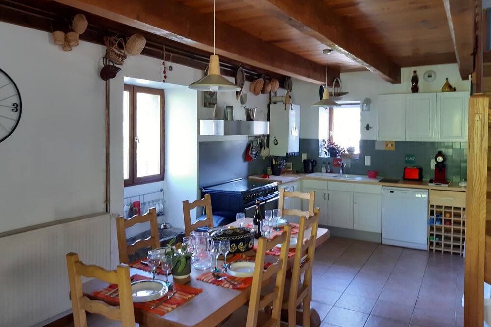 Photo of Kitchen in Sainte-Marie-de-Campan