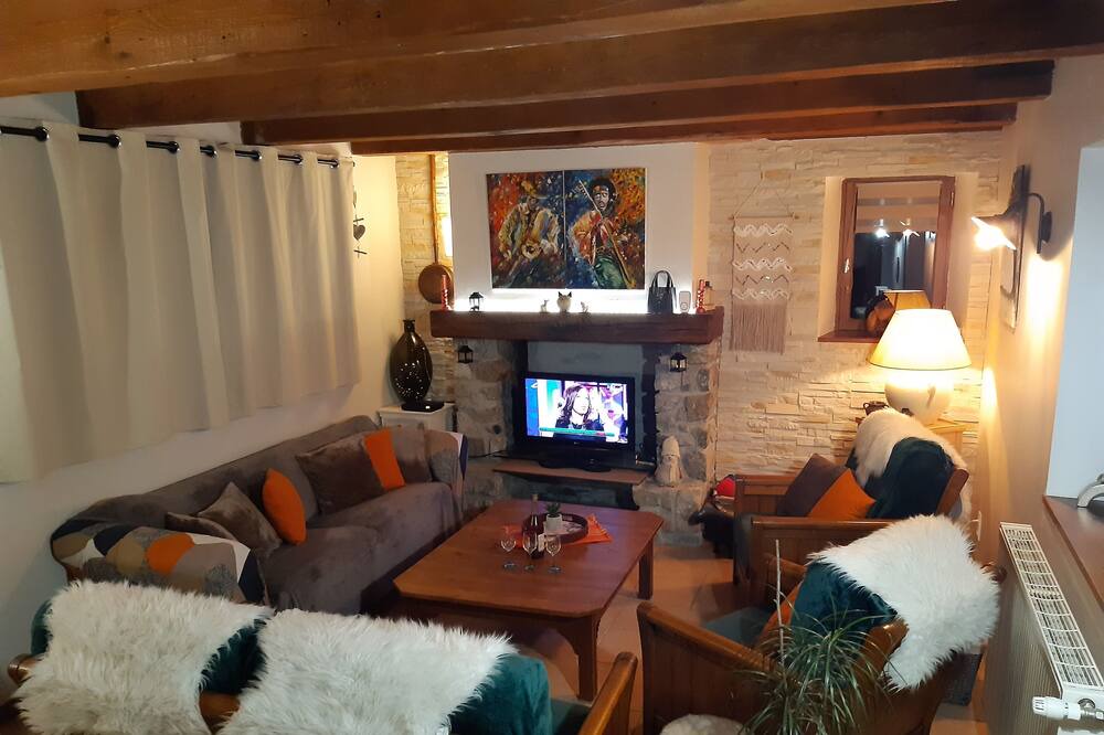Photo of Livingroom in Sainte-Marie-de-Campan