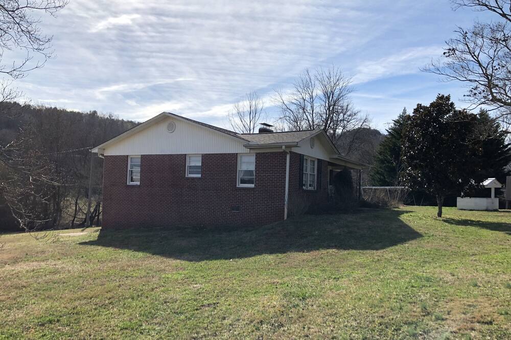 Photo of Others in Pickens