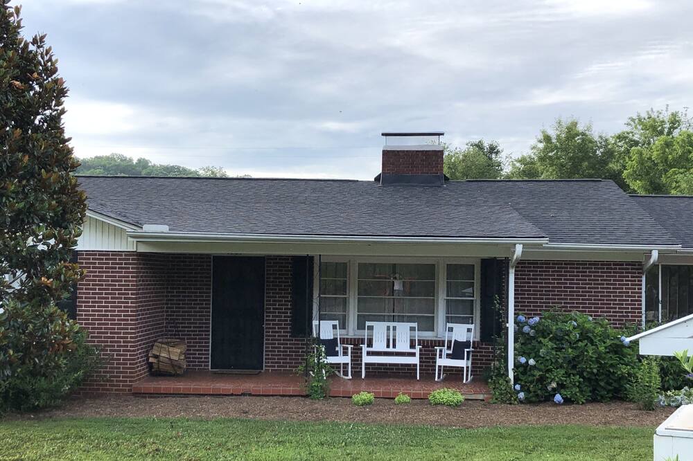 Photo of Outdoor in Pickens