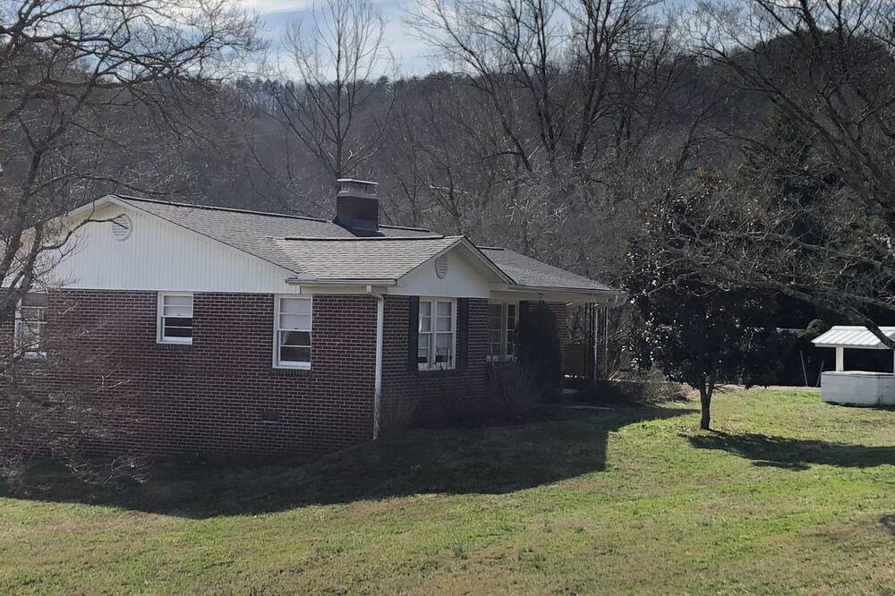 Photo of Outdoor in Pickens