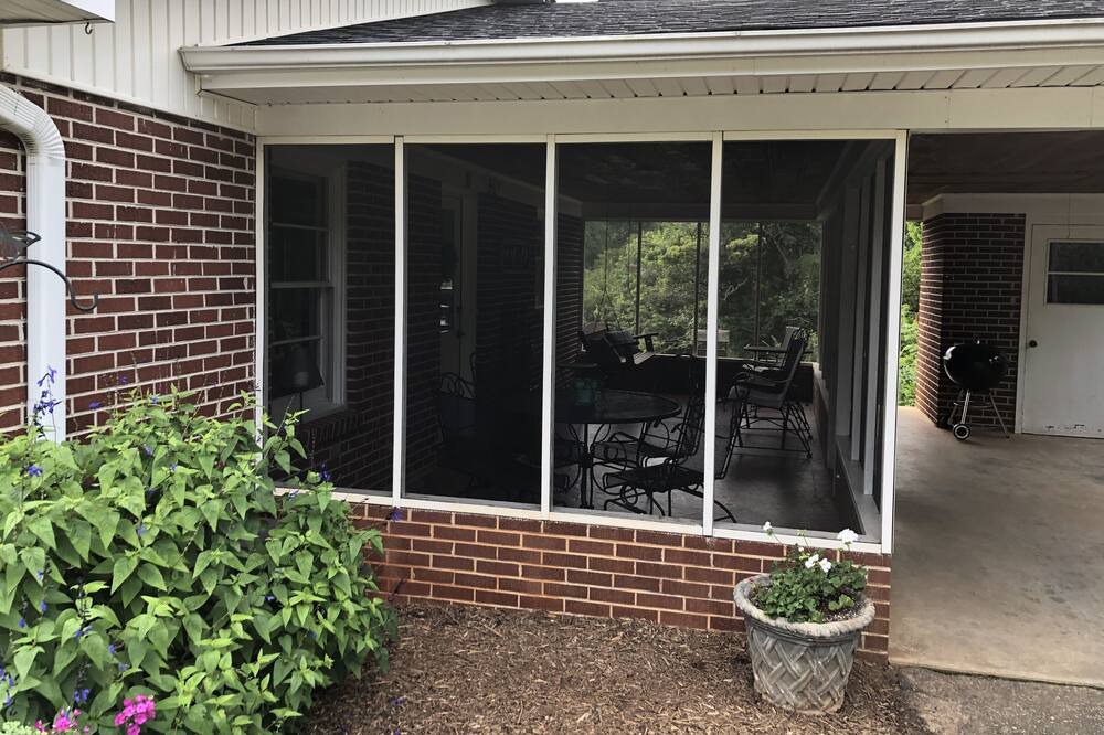 Photo of Outdoor in Pickens