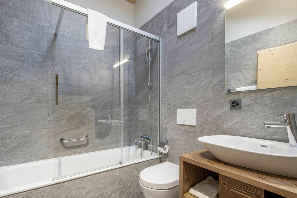 Photo of Bathroom in Chalais
