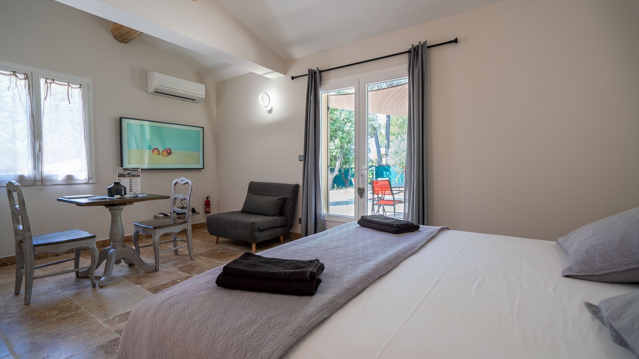 Photo of Bedroom in Lourmarin