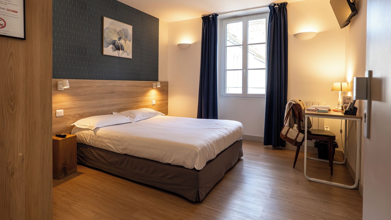 Photo of Bedroom in Dinan