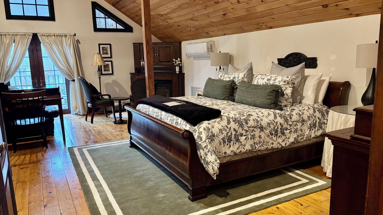 Photo of Bedroom in Ledyard