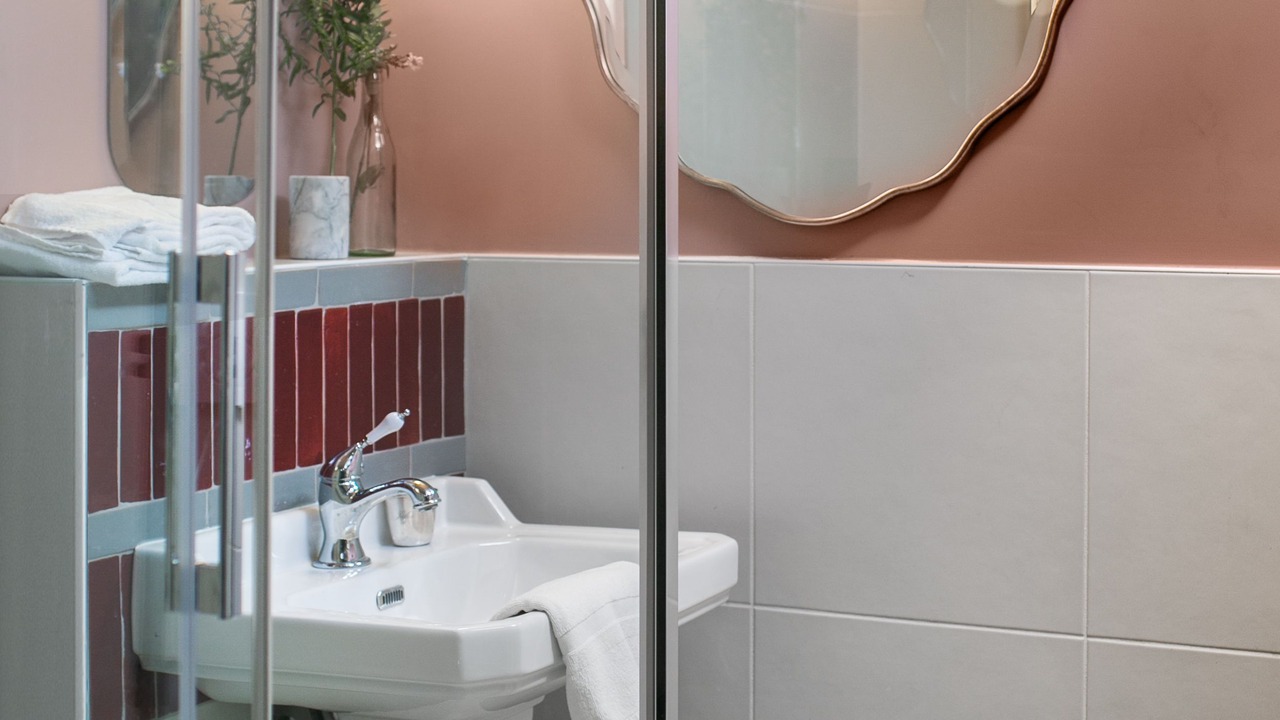 Photo of Bathroom in Hopital Saint-Louis