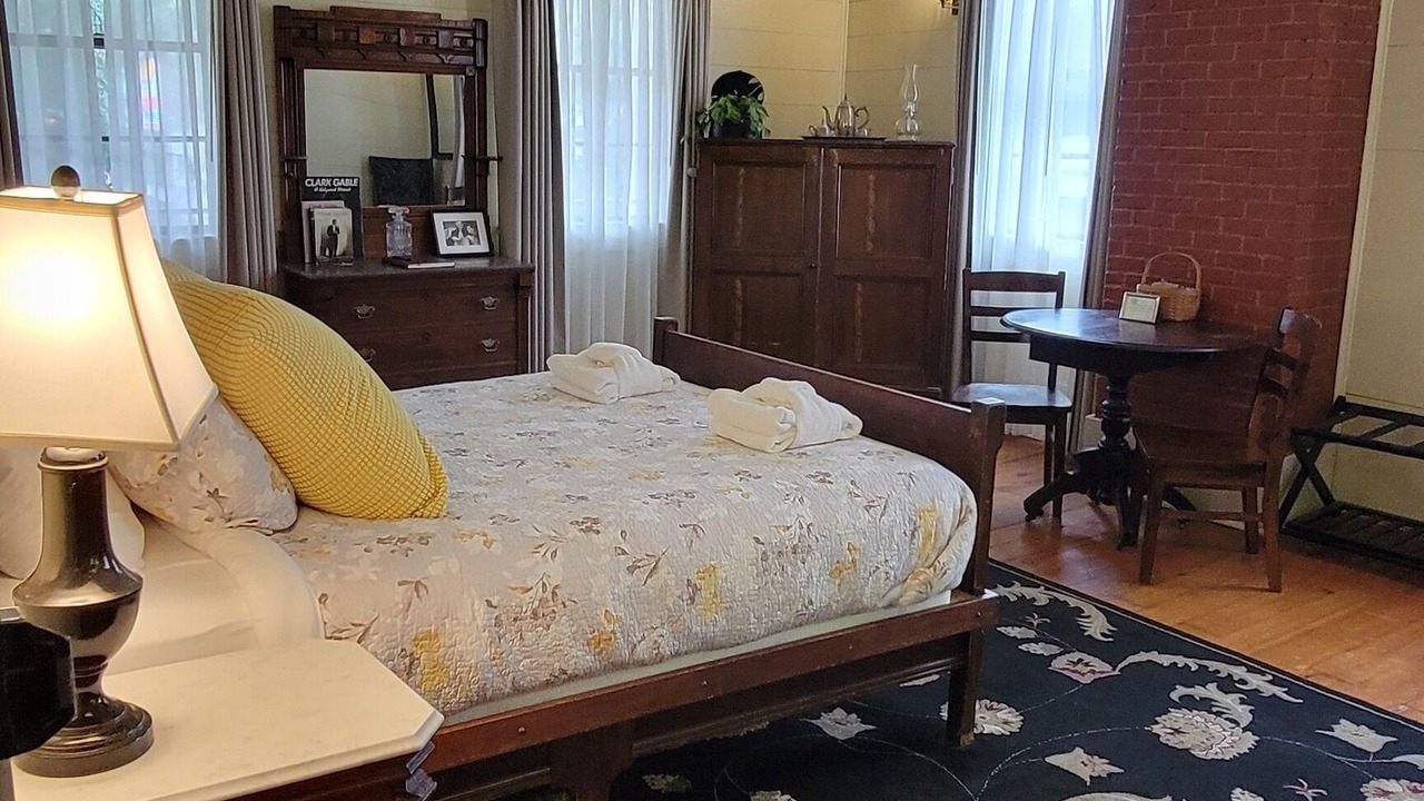 Photo of Bedroom in Wolf Creek