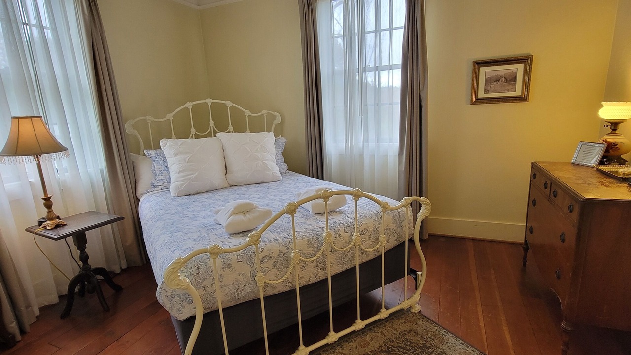 Photo of Bedroom in Wolf Creek