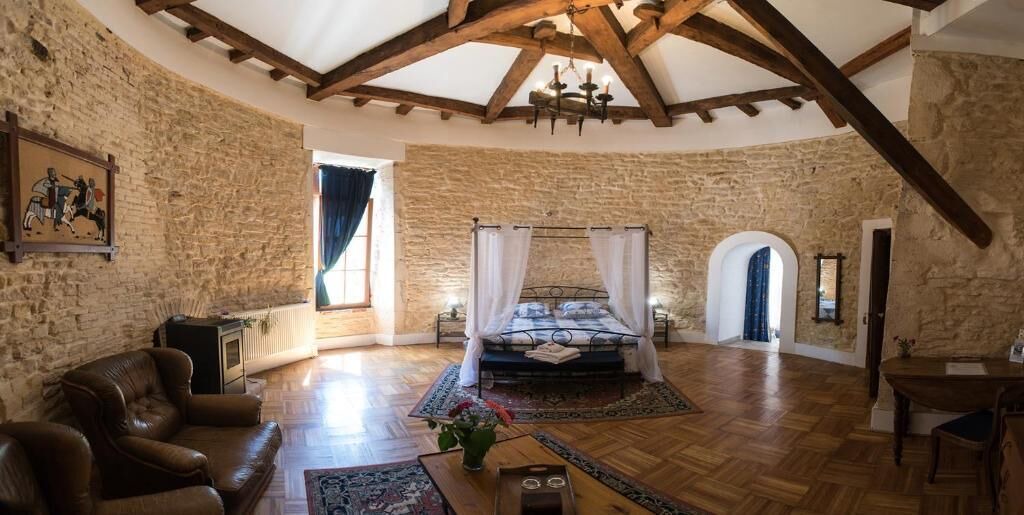 Photo of Others in Belleau