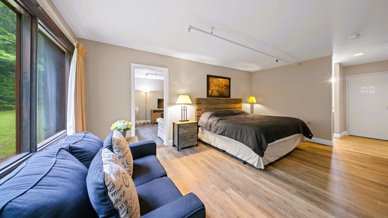 Photo of Others in Stoneham