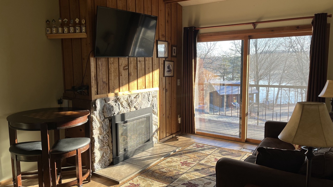 Photo of Livingroom in Cable