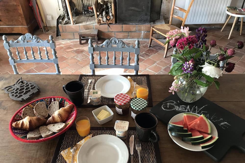 Photo of Others in Levis