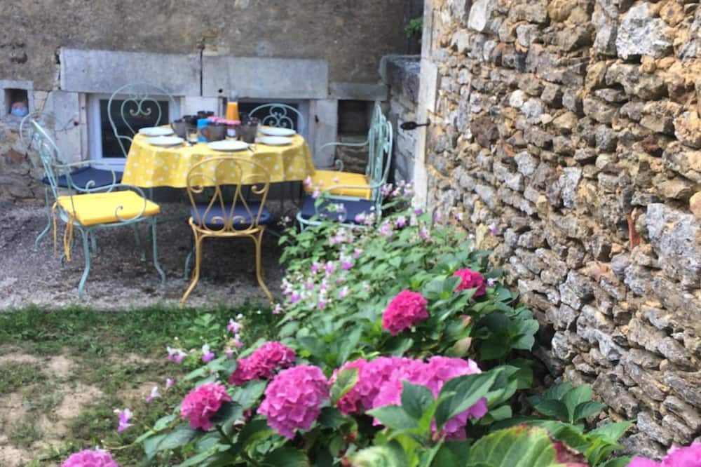 Photo of Others in Levis