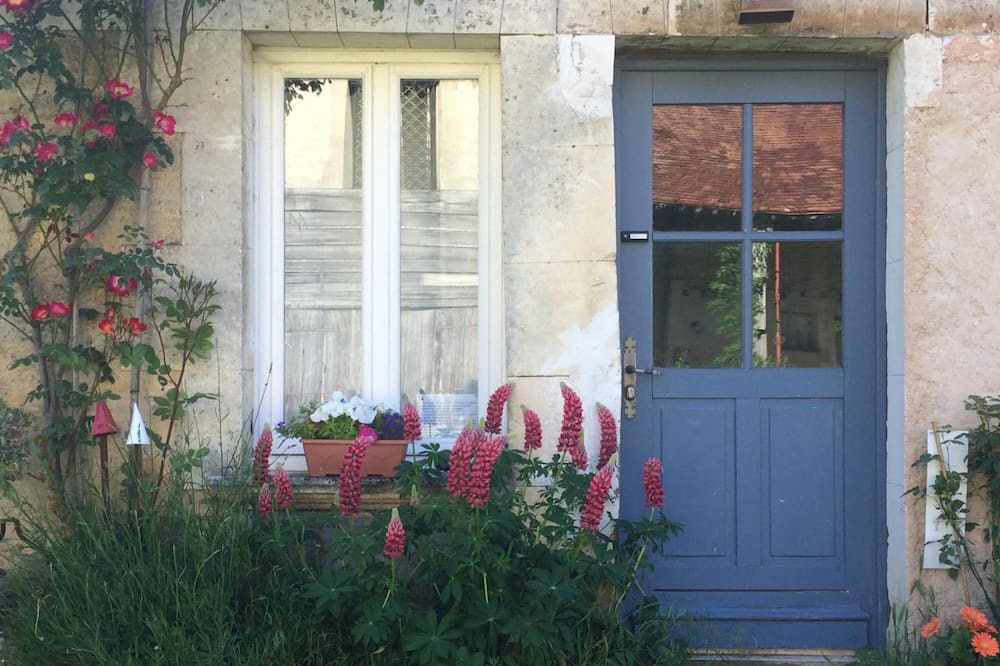 Photo of Outdoor in Levis