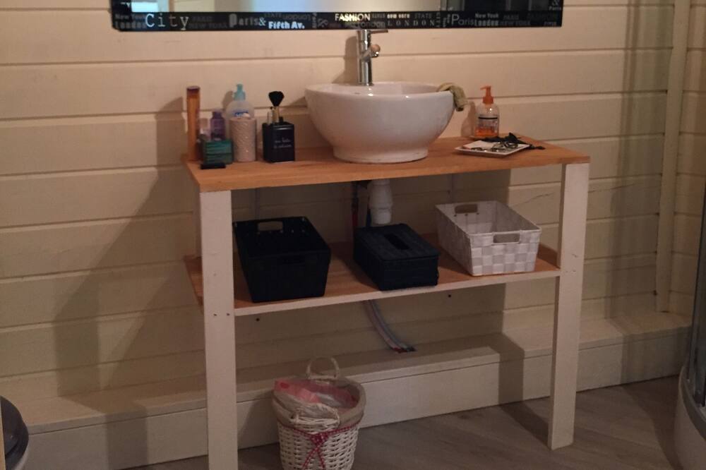 Photo of Bathroom in La Gacilly