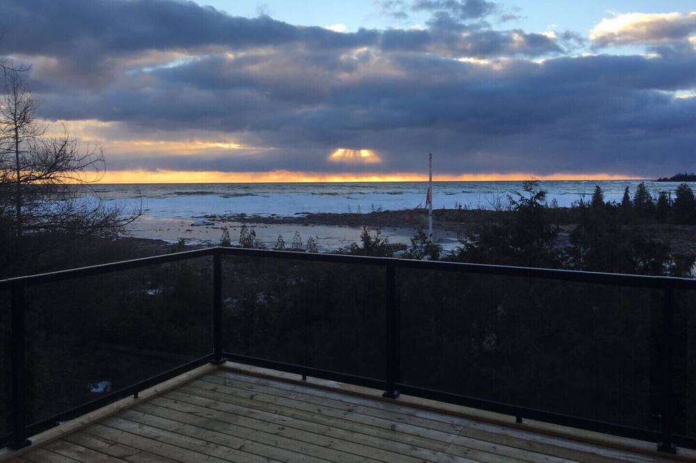 Photo of Patio Balcony in Northern Bruce Peninsula
