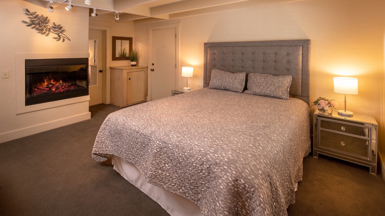 Photo of Others in Northwest Carmel