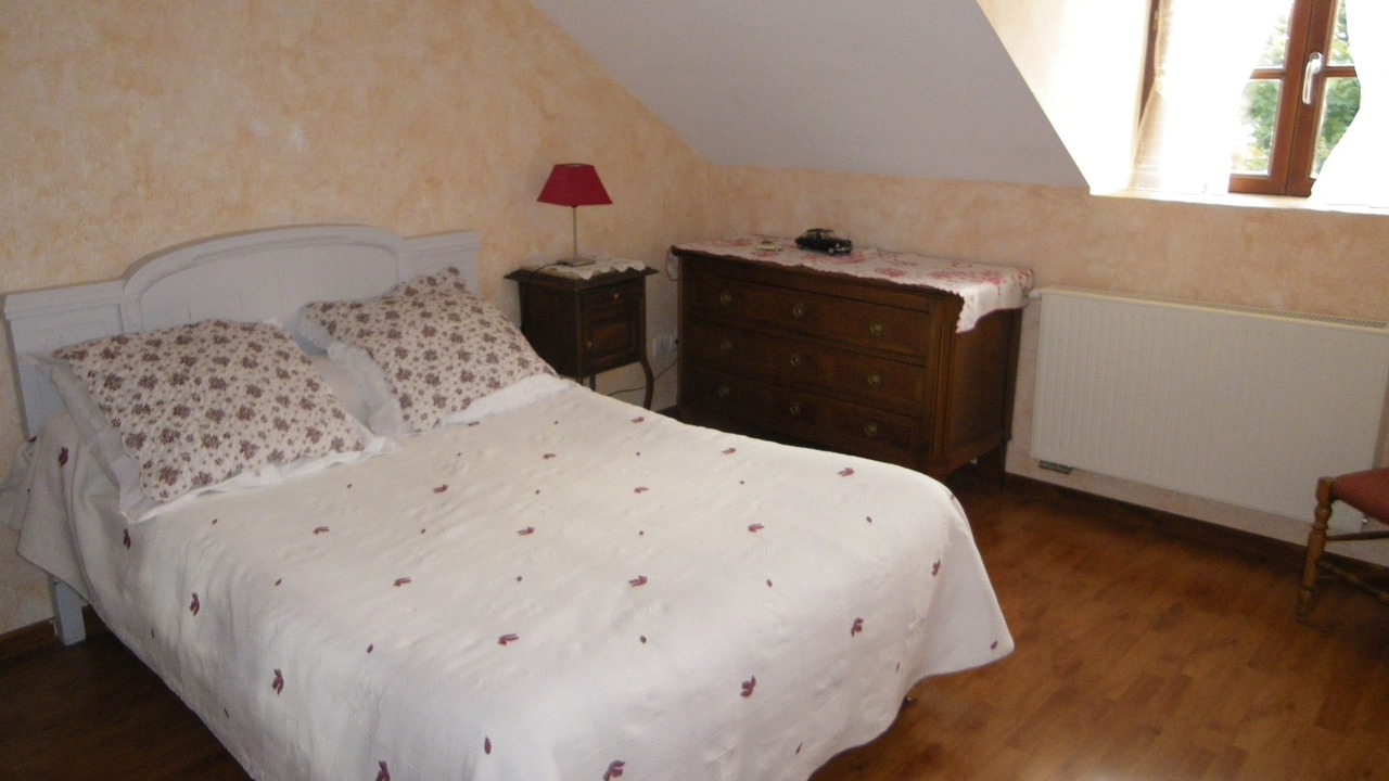 Photo of Bedroom in Prenois